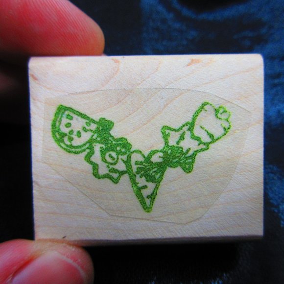 Fruit Garland Rubber Wood Mounted Stamp 1.5" x 1.75" - Picture 1 of 3
